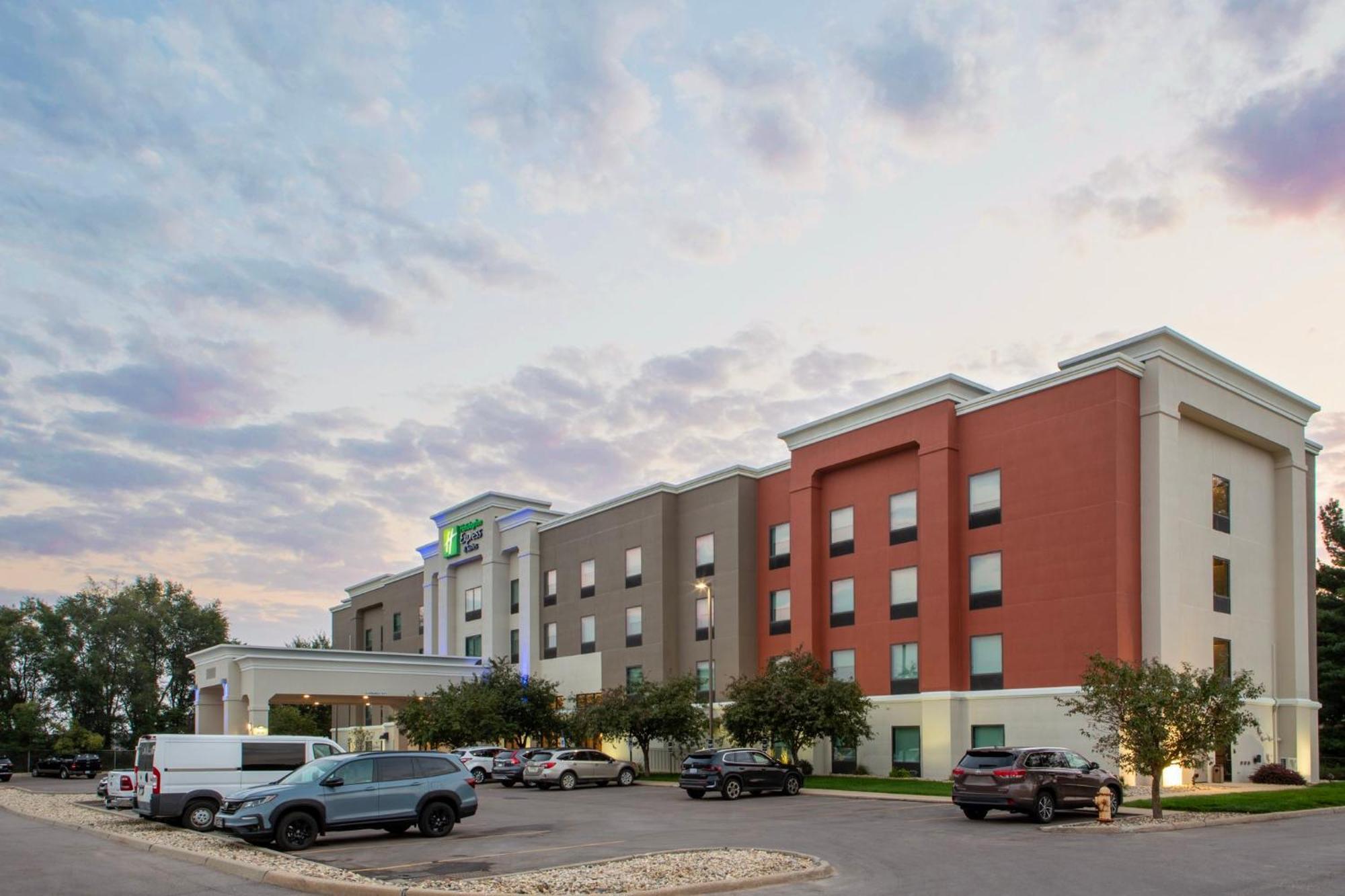 Holiday Inn Express & Suites Sioux City-South By Ihg Exterior foto