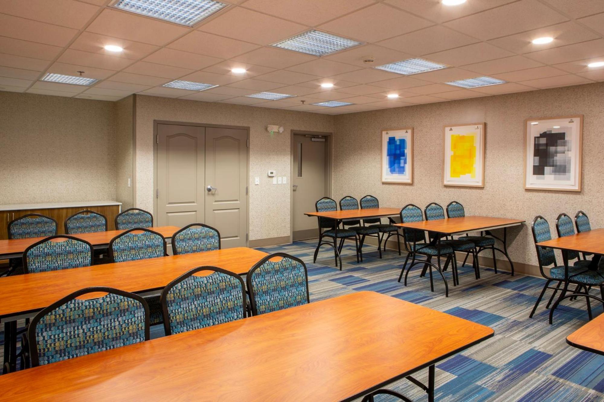 Holiday Inn Express & Suites Sioux City-South By Ihg Exterior foto